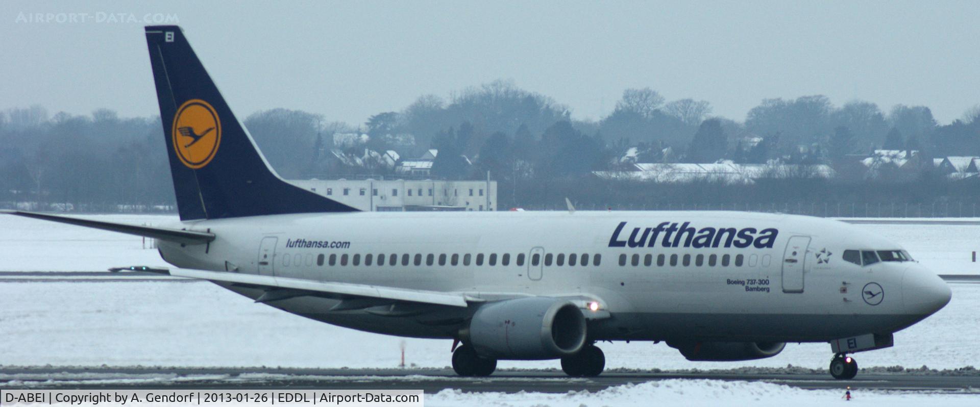 D-ABEI, 1991 Boeing 737-330 C/N 25359, Lufthansa, is here on the taxiway M at Düsseldorf Int´l (EDDL)