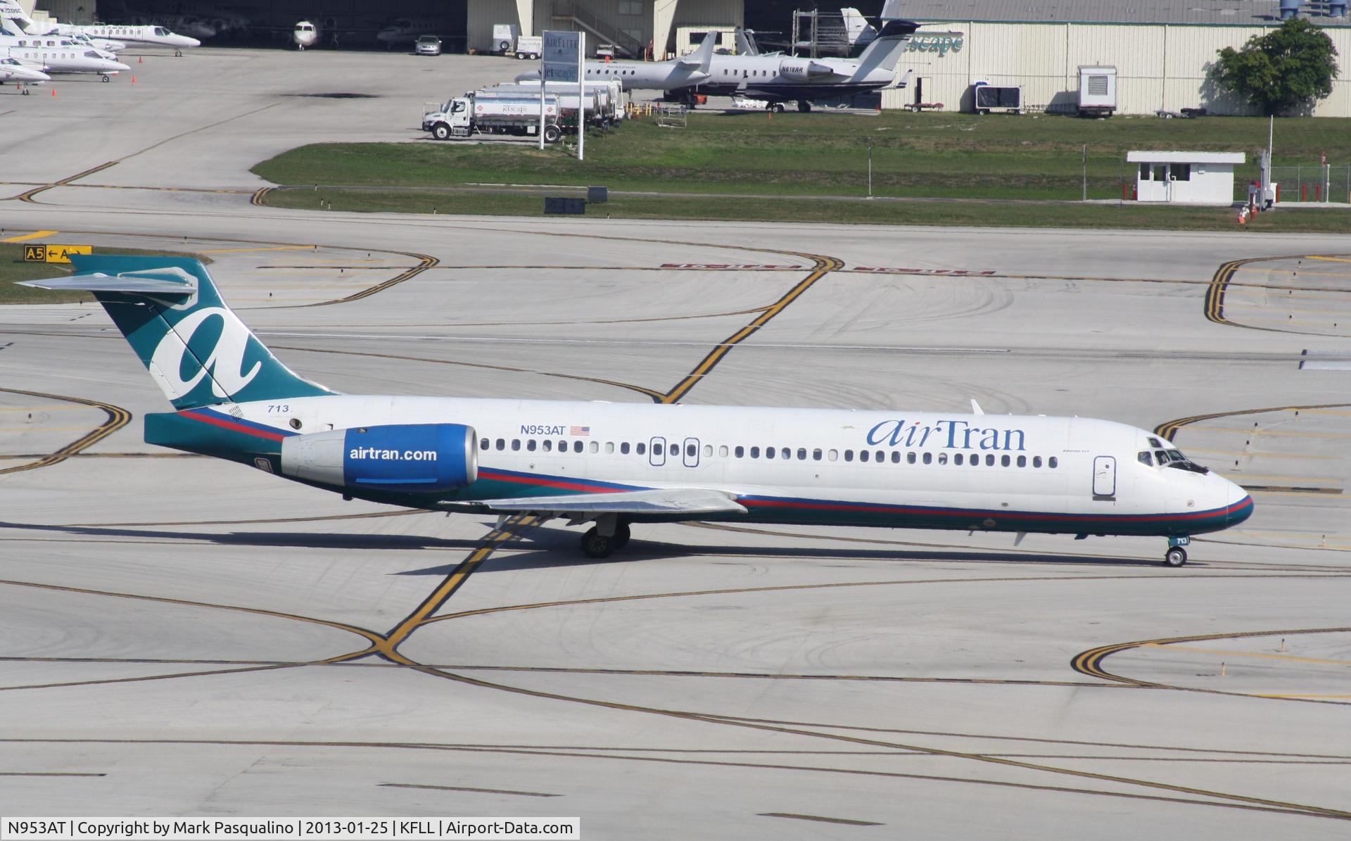 N953AT, 2000 Boeing 717-200 C/N 55015, Boeing 717-200