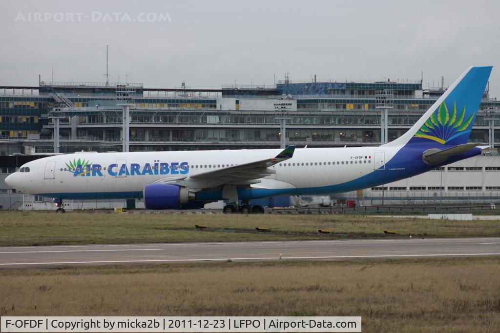 F-OFDF, 1999 Airbus A330-223 C/N 253, Taxiing