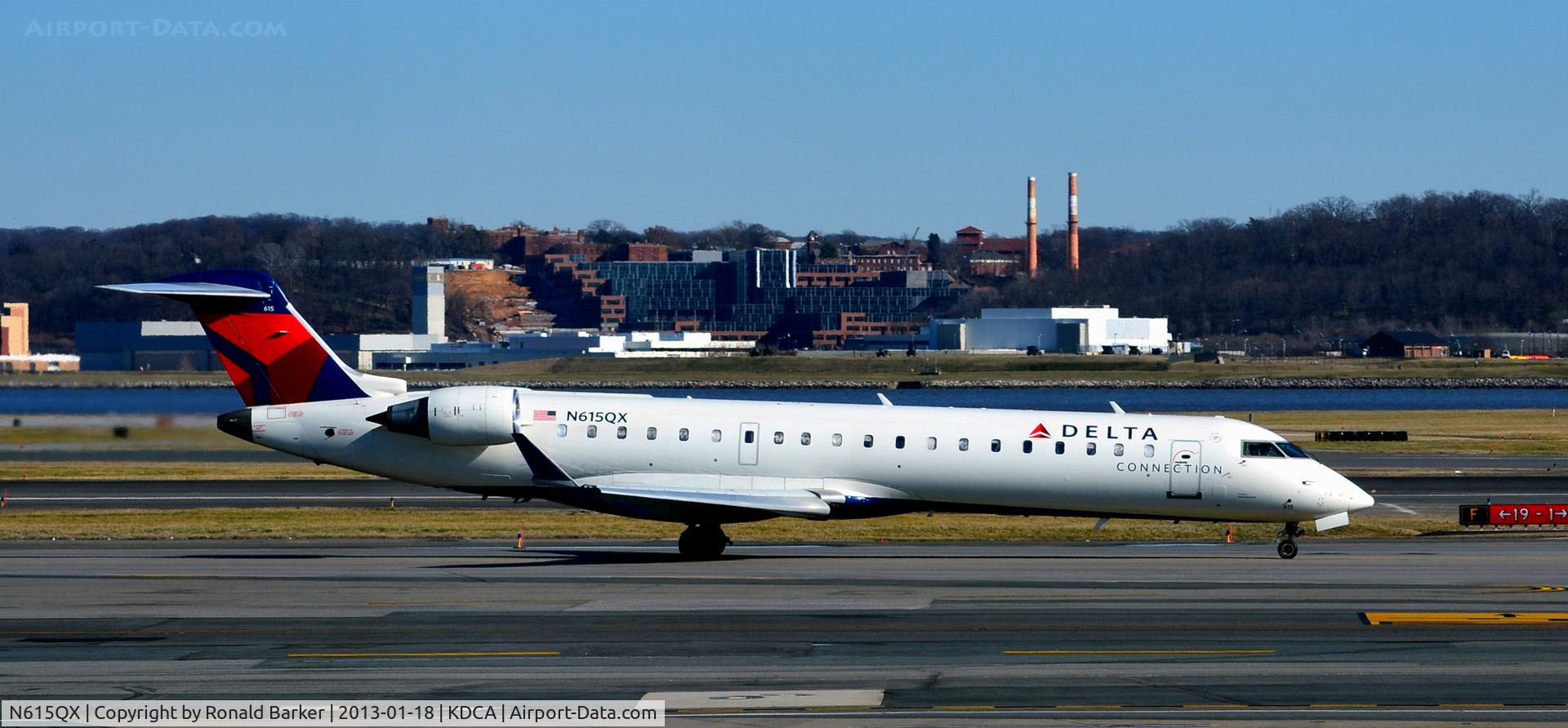 N615QX, 2002 Bombardier CRJ-701 (CL-600-2C10) Regional Jet C/N 10065, Taxi DCA