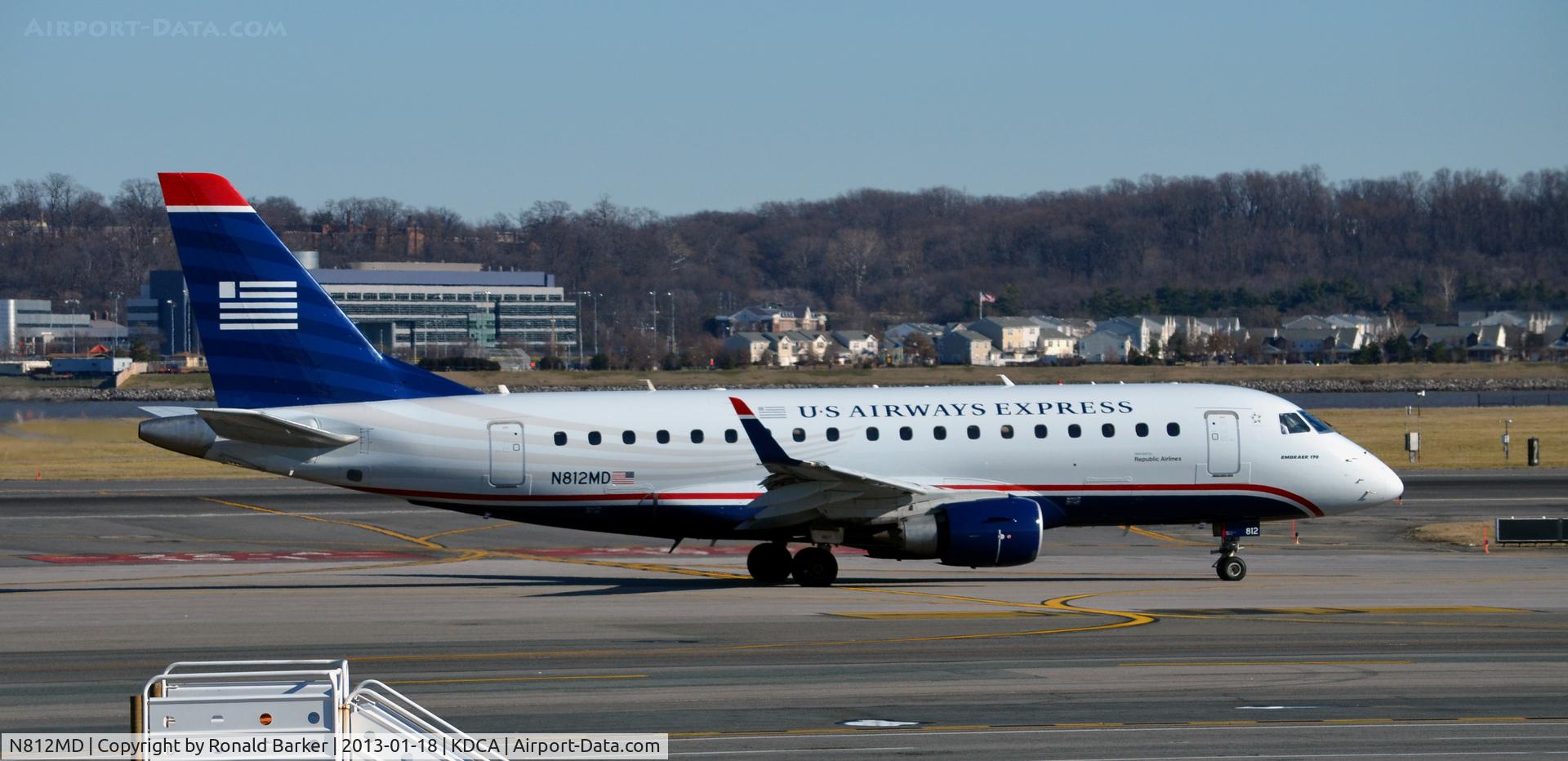 N812MD, 2004 Embraer 170SU (ERJ-170-100SU) C/N 17000030, Taxi DCA
