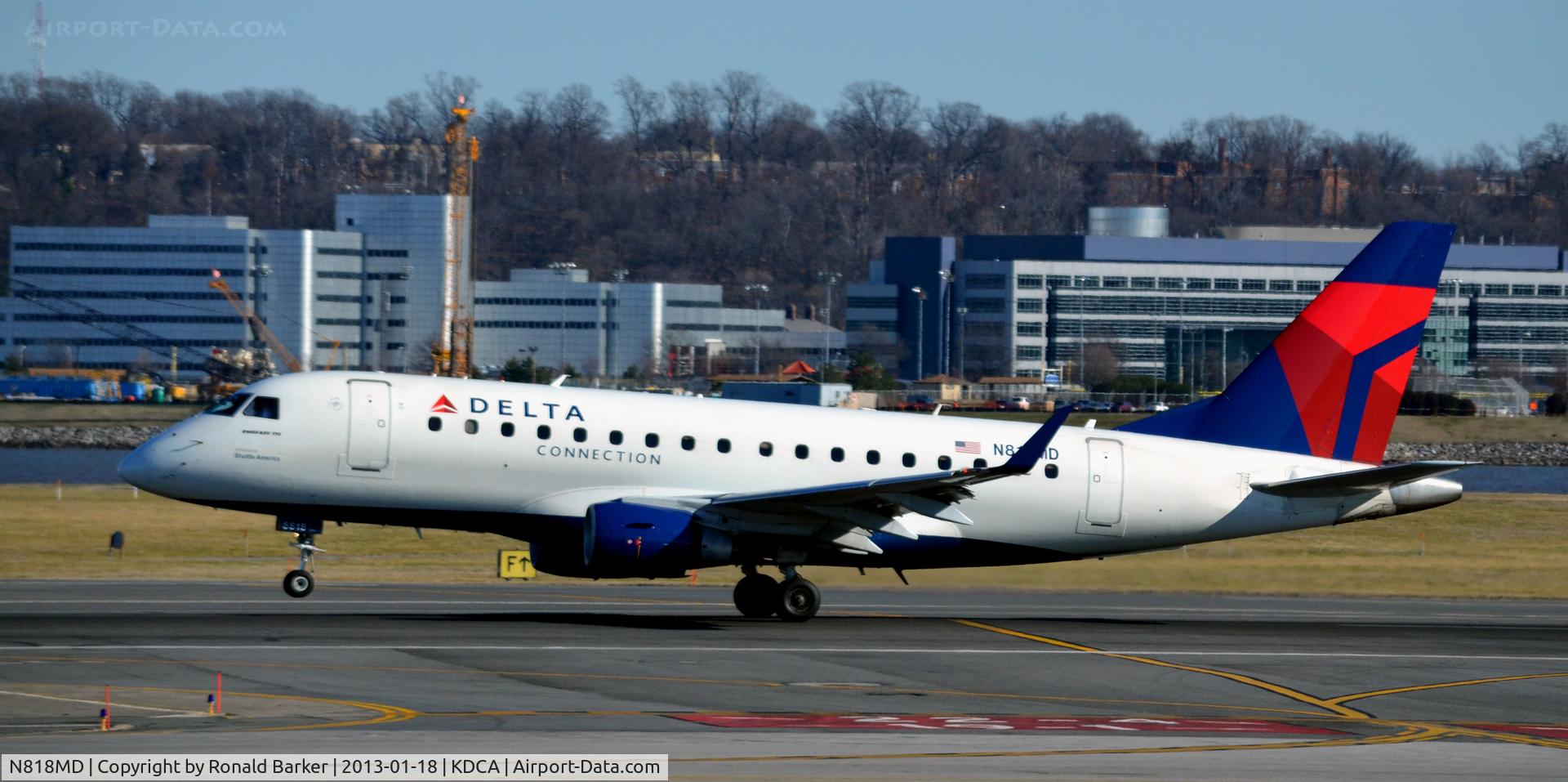 N818MD, 2004 Embraer 170SU (ERJ-170-100SU) C/N 17000039, Takeoff DCA