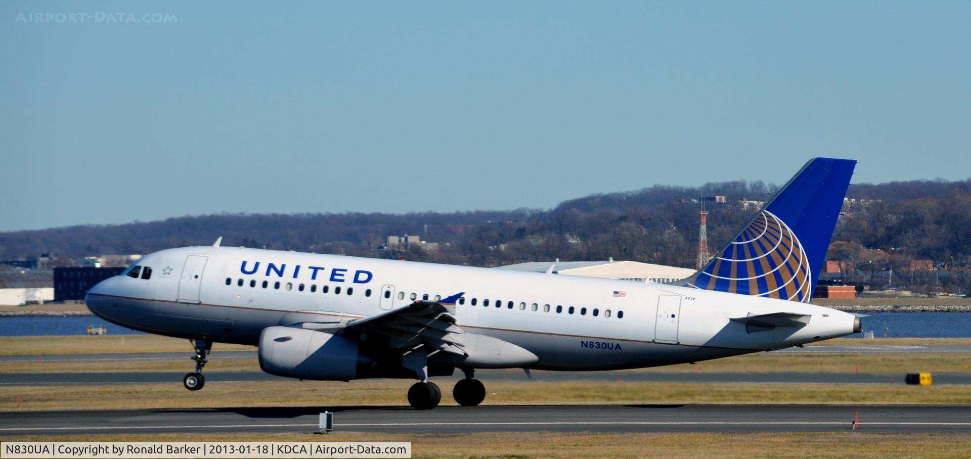 N830UA, 2000 Airbus A319-131 C/N 1243, Takeoff DCA