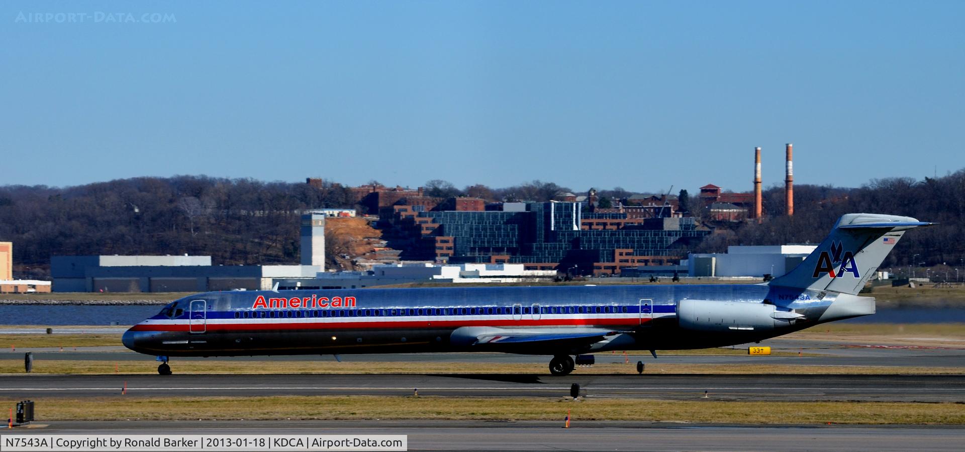 N7543A, 1990 McDonnell Douglas MD-82 (DC-9-82) C/N 53025, Takeoff DCA