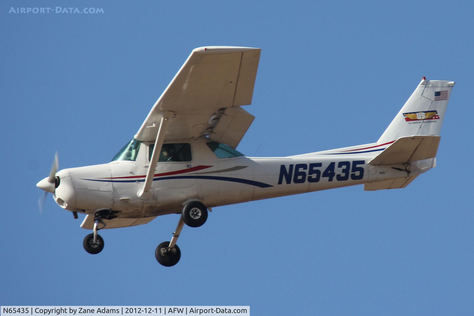 N65435, 1978 Cessna 152 C/N 15281550, Landing at Alliance Airport Fort Worth, TX