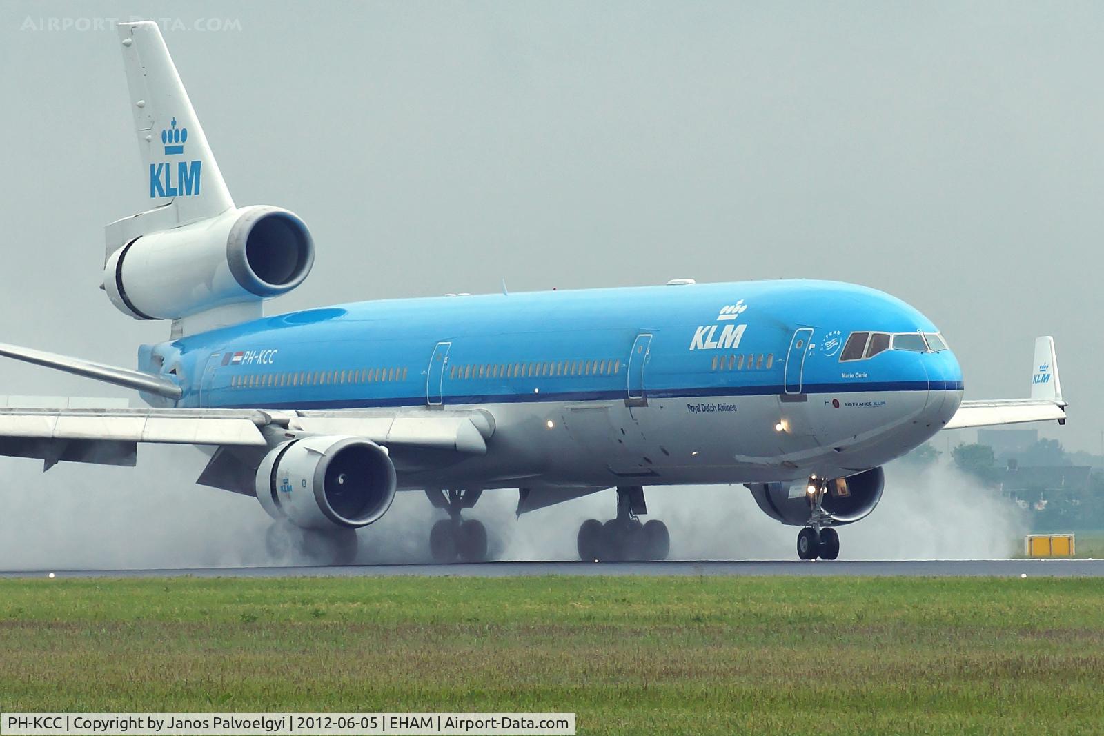 PH-KCC, 1994 McDonnell Douglas MD-11 C/N 48557, KLM-Royal Dutch Airlines Mc Donnell Douglas MD11 landing in EHAM/AMS