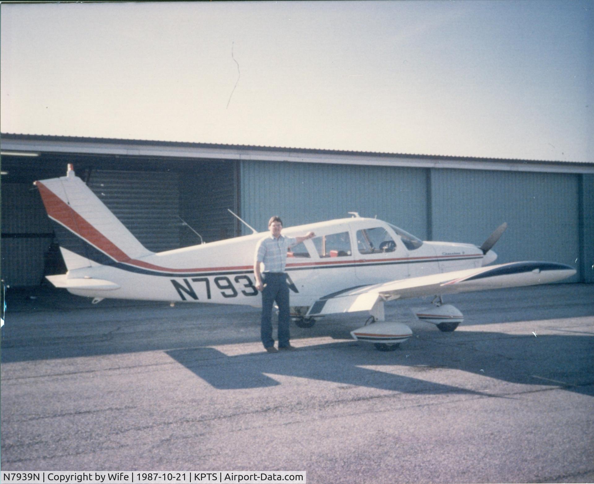 N7939N, 1969 Piper PA-28-180 C/N 28-5351, First airplane I ever flew. Got my Private in her. Would love to buy her back someday.