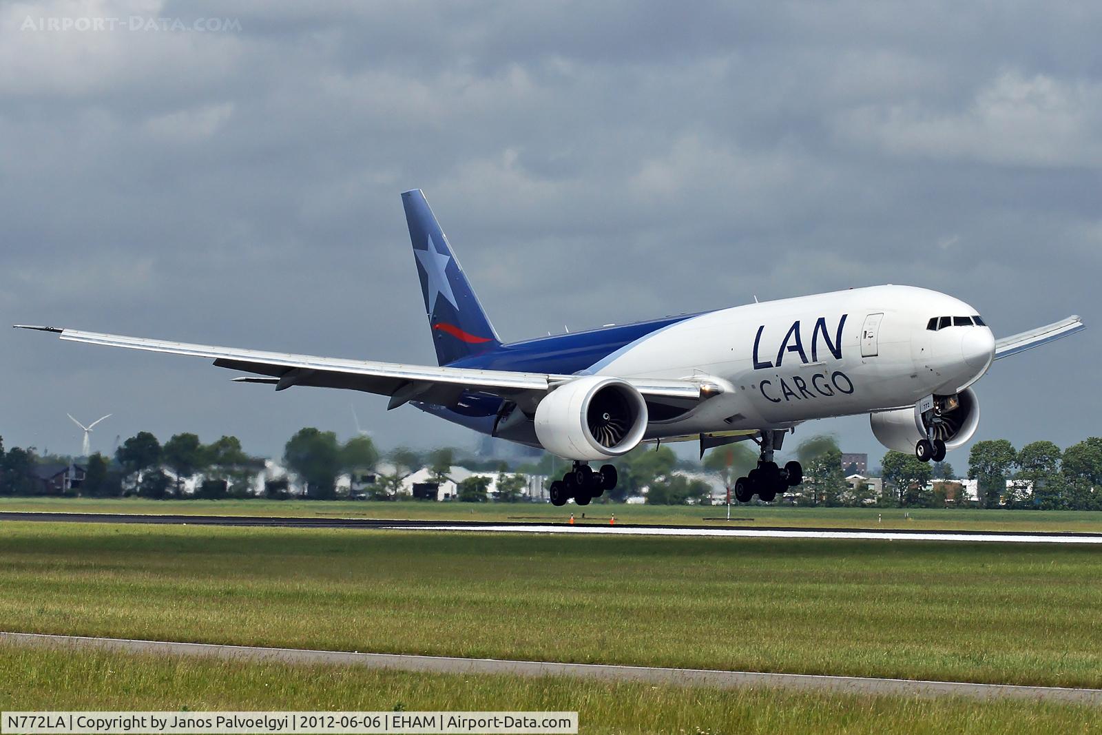 N772LA, 2009 Boeing 777-F6N C/N 37708, LAN Cargo Boeing B777-F6N landing in EHAM/AMS