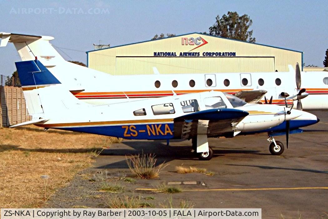 ZS-NKA, 1981 Piper PA-34-220T Seneca III C/N 34-8133214, Piper PA-34-220T Seneca III [34-8133214] Lanseria~ZS 05/10/2003