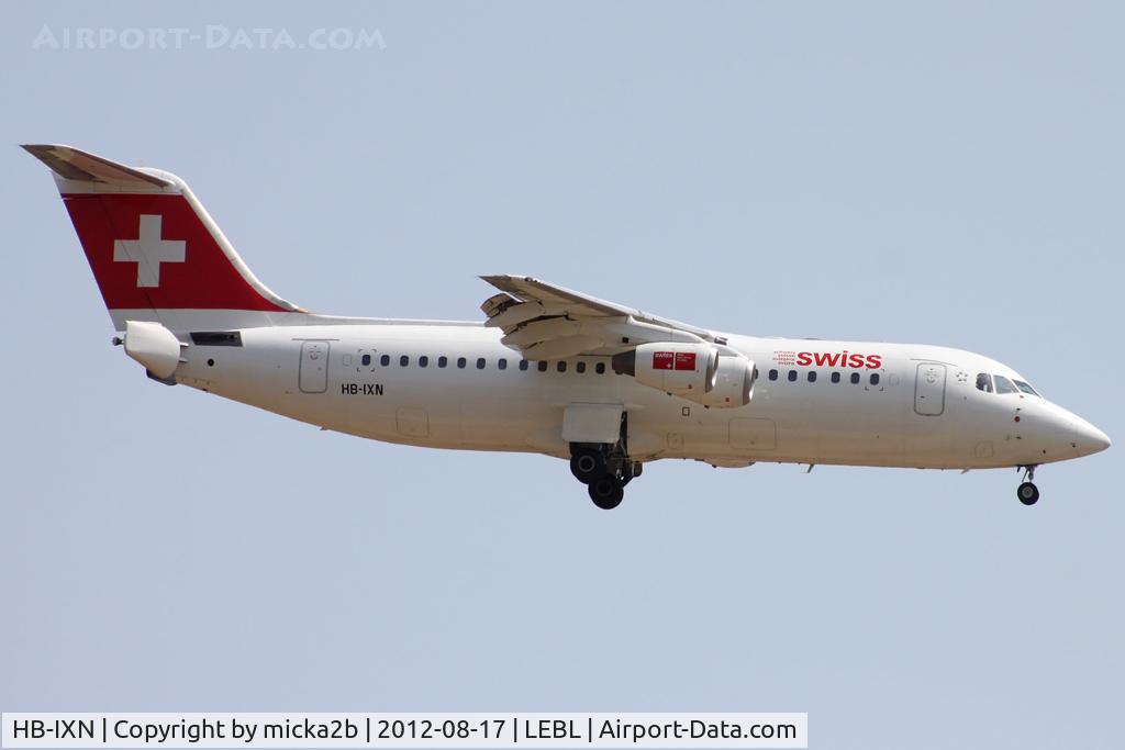 HB-IXN, 1996 British Aerospace Avro 146-RJ100 C/N E3286, Landing