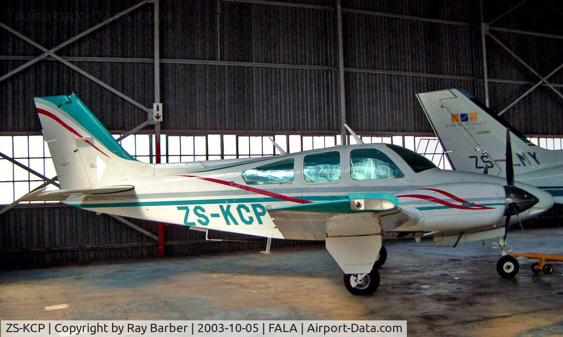 ZS-KCP, 1978 Beech 95-B55 Baron Baron C/N TC-2156, Beech 95-B55 Baron [TC-2156] Lanseria~ZS 05/10/2003
