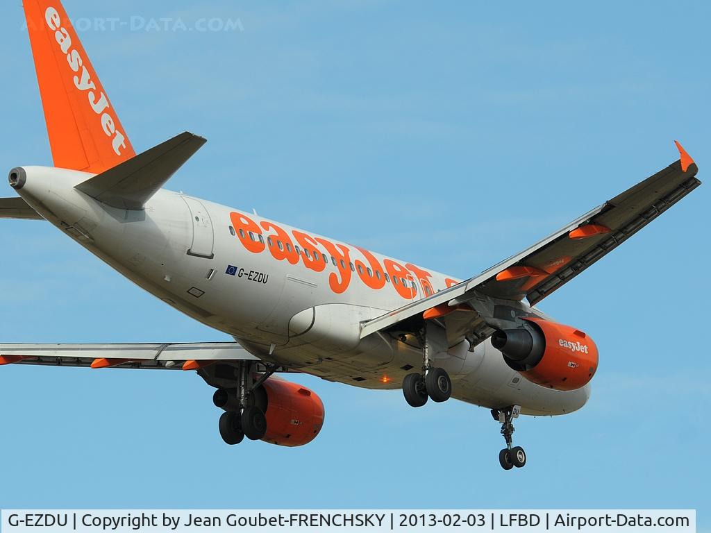 G-EZDU, 2008 Airbus A319-111 C/N 3735, EZY7637 from Lisbonne, landing 05