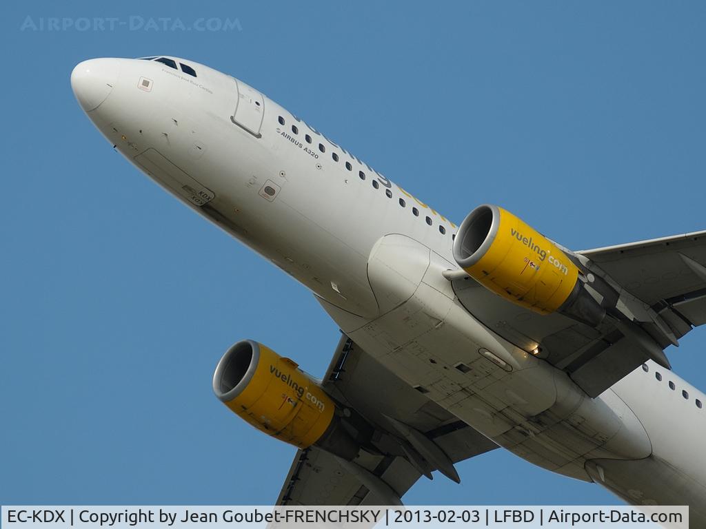 EC-KDX, 2007 Airbus A320-216 C/N 3151, take off 23 to BCN
