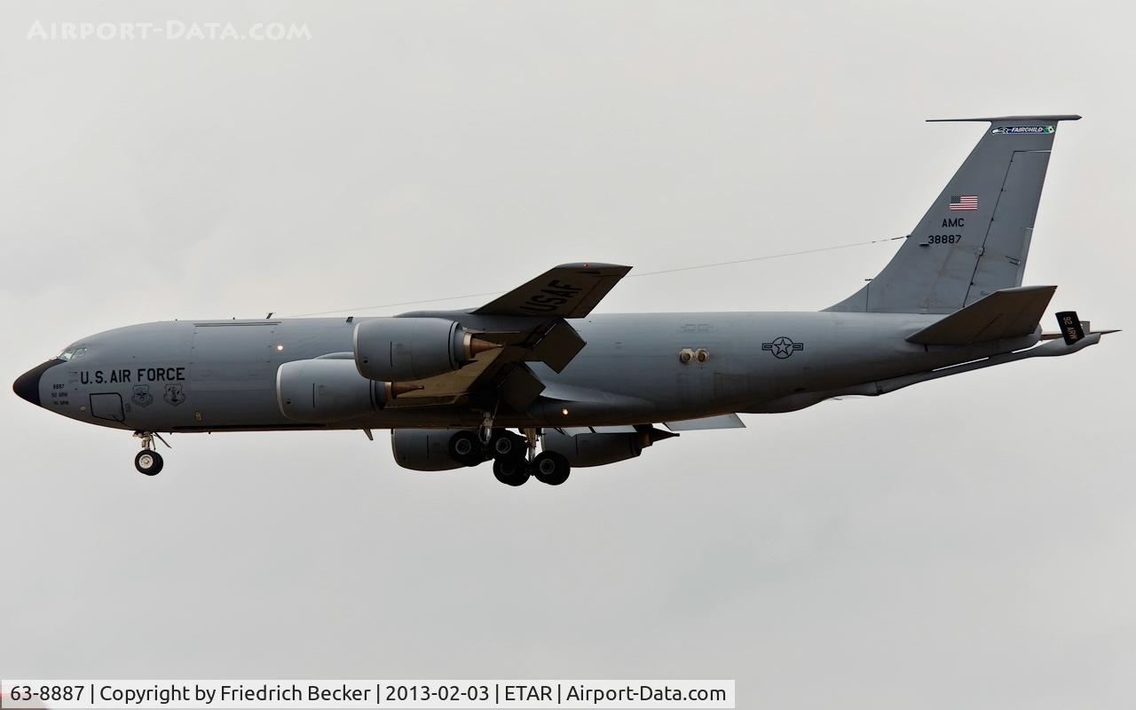 63-8887, 1963 Boeing KC-135R Stratotanker C/N 18735, on final RW26