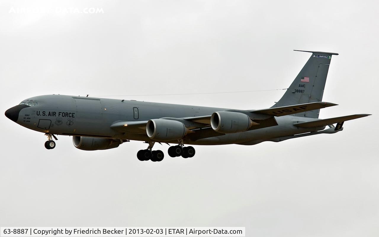 63-8887, 1963 Boeing KC-135R Stratotanker C/N 18735, on final RW26