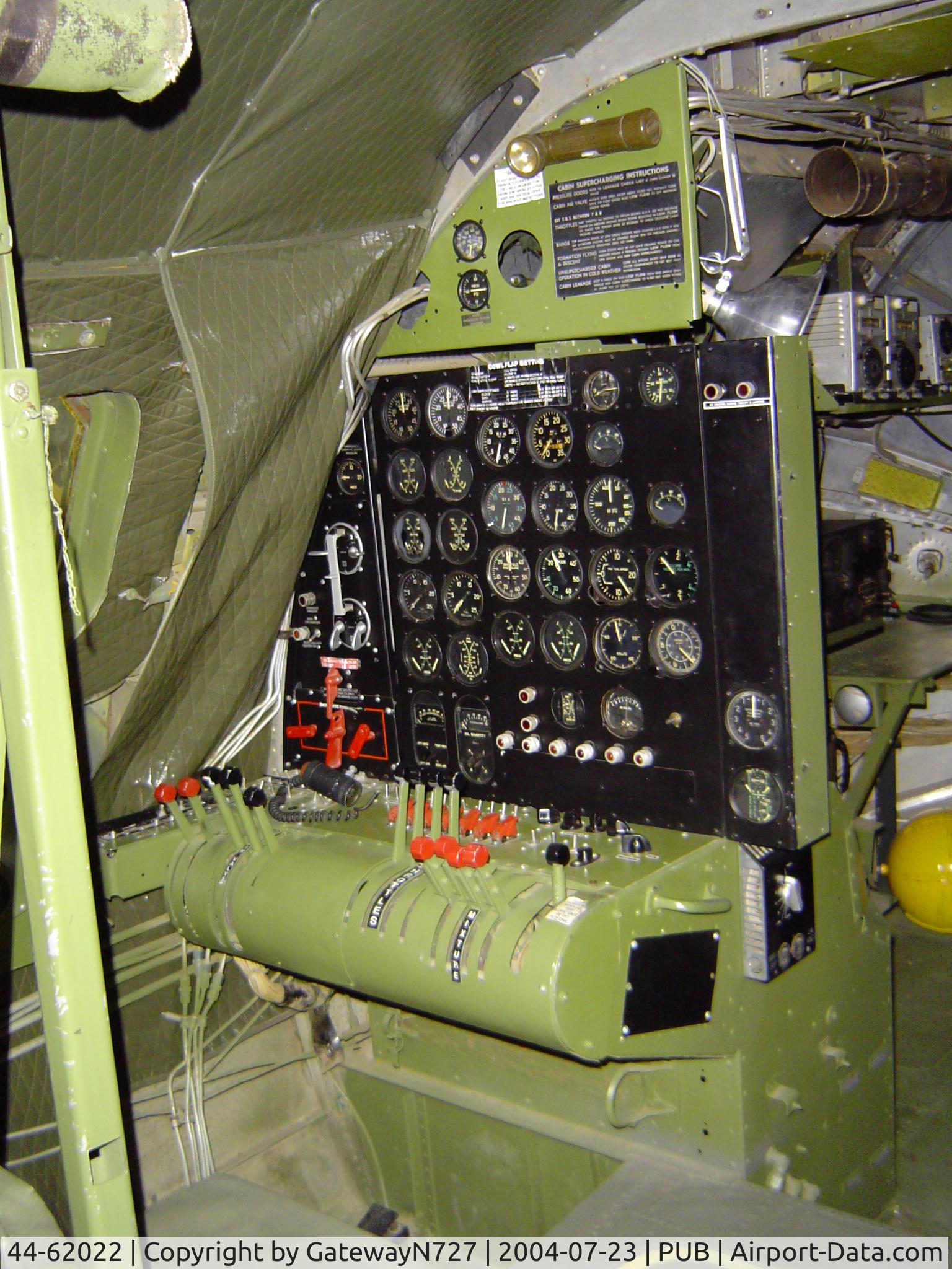 44-62022, Boeing B-29 Superfortess C/N 11499, Flight engineer's station