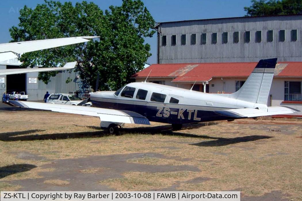 ZS-KTL, 2000 Piper PA-32-301 Saratoga C/N 32-8106004, Piper PA-32-301 Saratoga [32-8106004] Pretoria-Wonderboom~ZS 08/10/2003