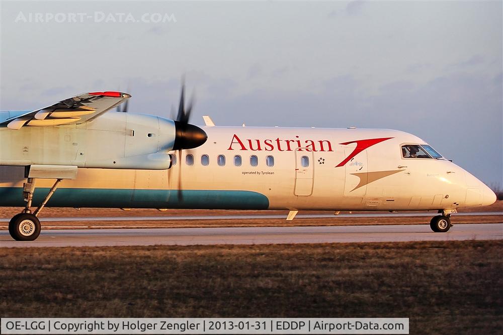 OE-LGG, 2002 De Havilland Canada DHC-8-402Q Dash 8 C/N 4074, Beautiful morning sun on a DASH 8......