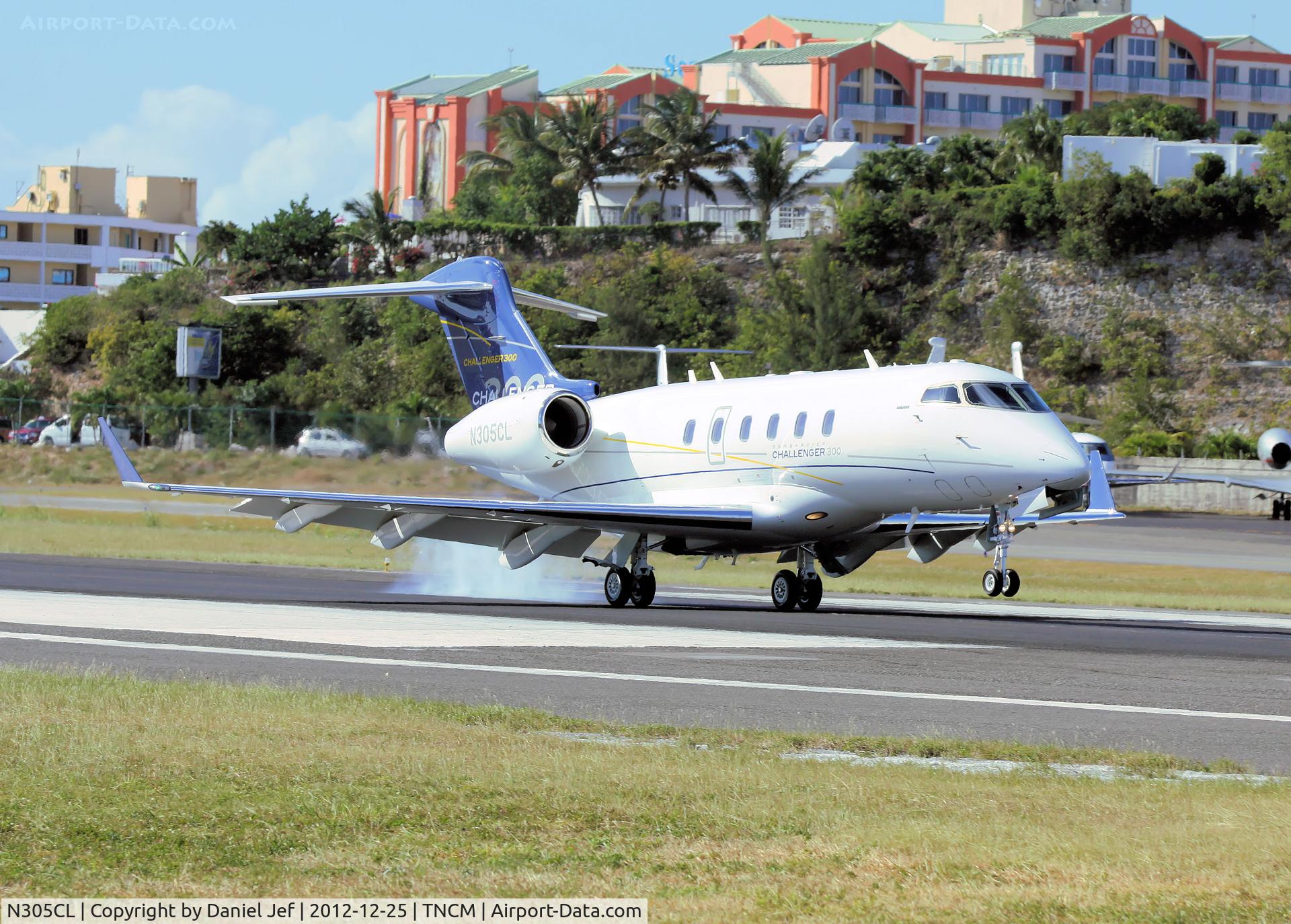 N305CL, Bombardier Challenger 300 (BD-100-1A10) C/N 20305, N305CL