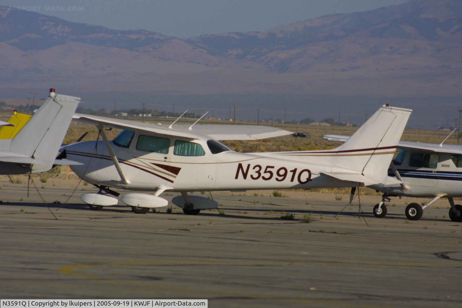 N3591Q, 1973 Cessna 172M C/N 17261691, At Lancaster Fox Airport