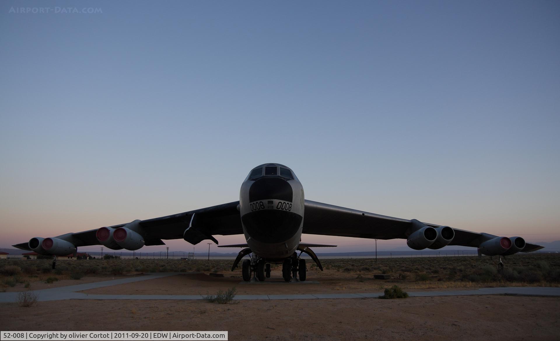 52-008, 1952 Boeing NB-52B-BO (RB-52B-10-BO) Stratofortress C/N 16498, As the sun goes down...