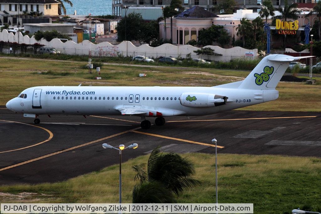 PJ-DAB, 1991 Fokker 100 (F-28-0100) C/N 11331, From the balcony of the Sonesta Hotel