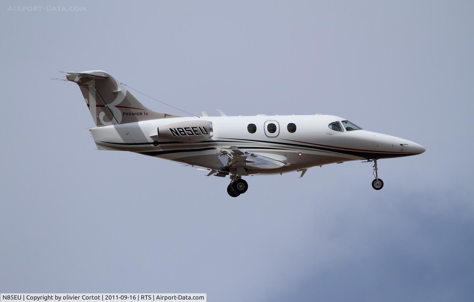 N85EU, Hawker Beechcraft 390 C/N RB-285, before landing at Reno