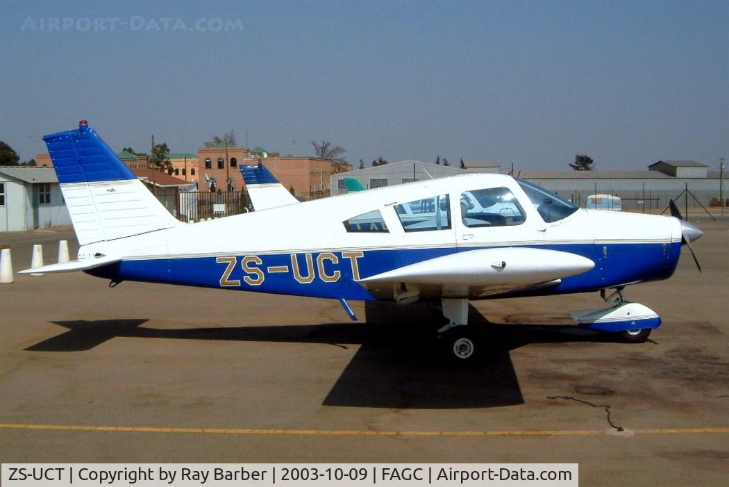 ZS-UCT, 1971 Piper PA-28-140 Cherokee D C/N 28-7125041, Piper PA-28-140 Cherokee D [28-7125041] Grand Central~ZS 09/10/2003