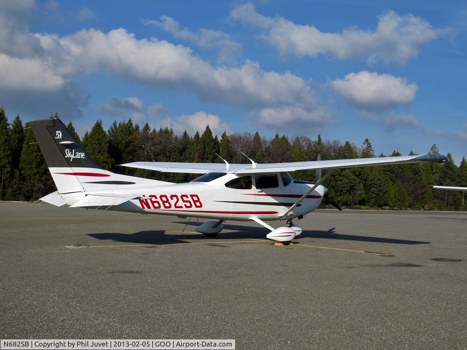 N682SB, 2003 Cessna 182T Skylane C/N 18281218, Parked at the Nevada County Air Park.