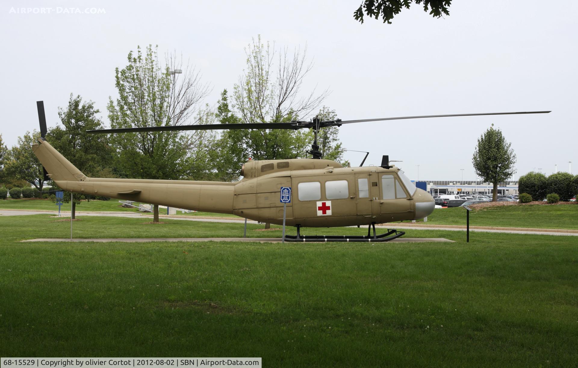 68-15529, 1968 Bell UH-1V Iroquois C/N 10459, Military honor park