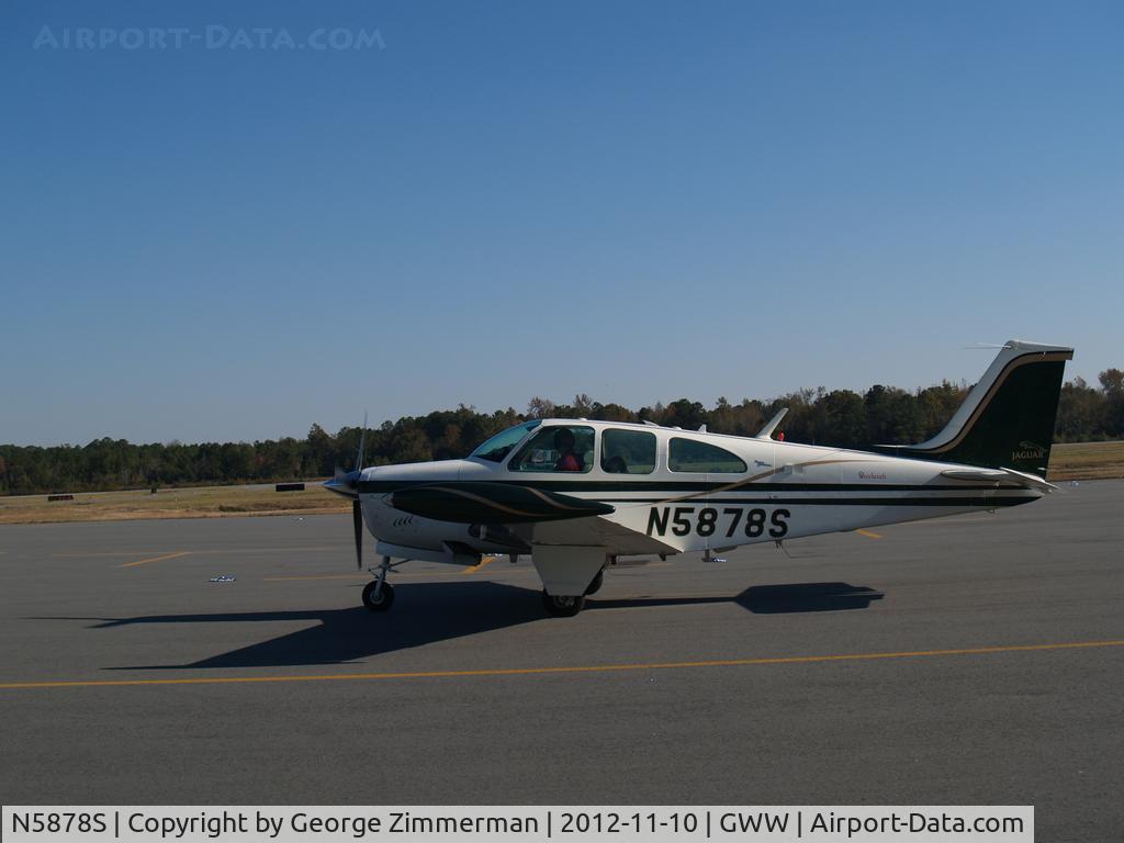 N5878S, 1965 Beech 35-C33 Debonair C/N CD-835, Taxi to runway 23