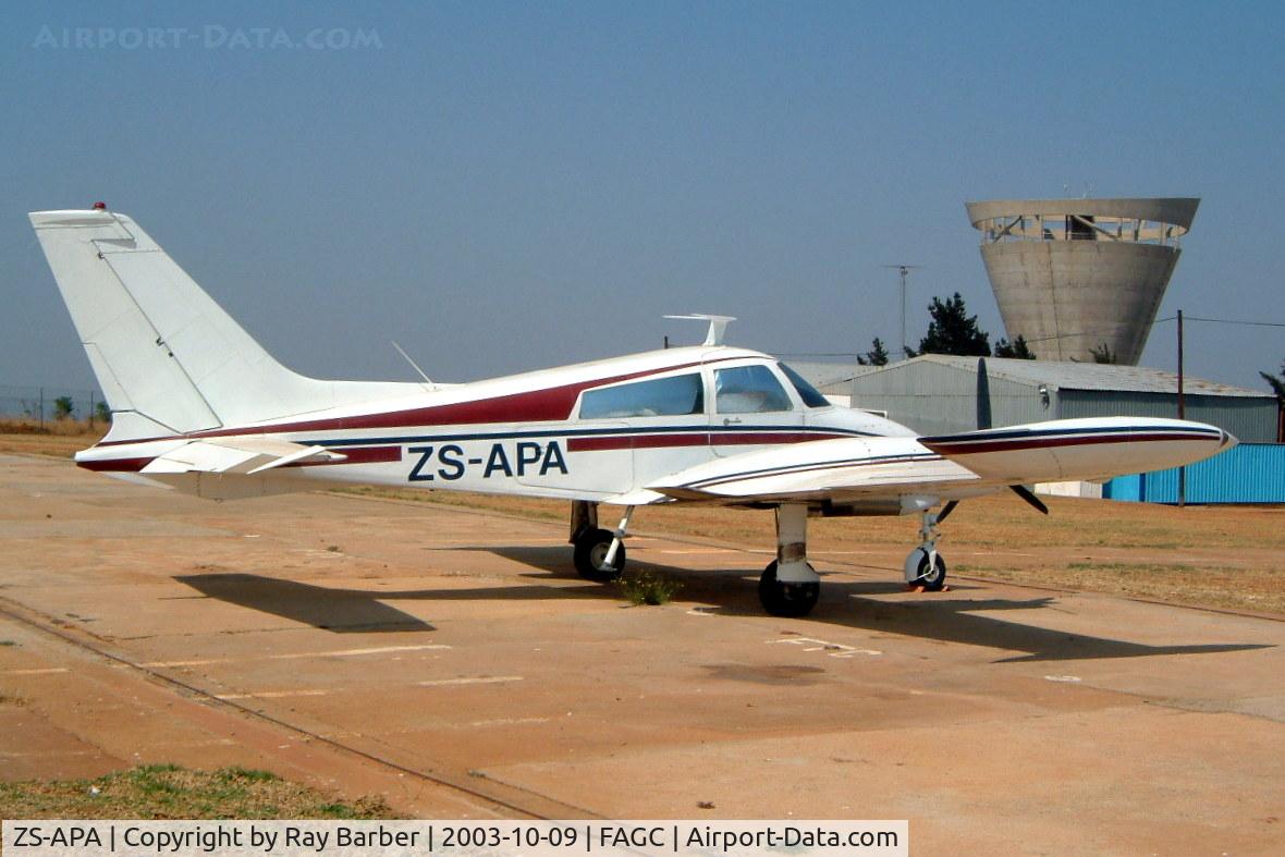 ZS-APA, 1970 Cessna 310Q C/N 310Q0236, Cessna 310Q [310Q-0236] Grand Central~ZS 09/10/2003