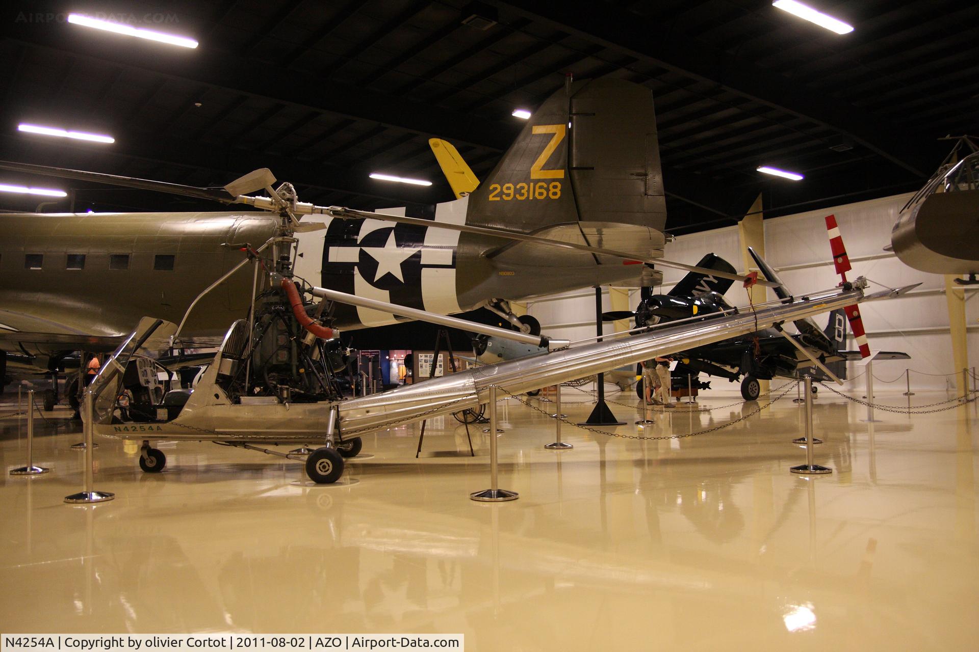 N4254A, 1950 Hiller UH-12A C/N 229, Air zoo collection