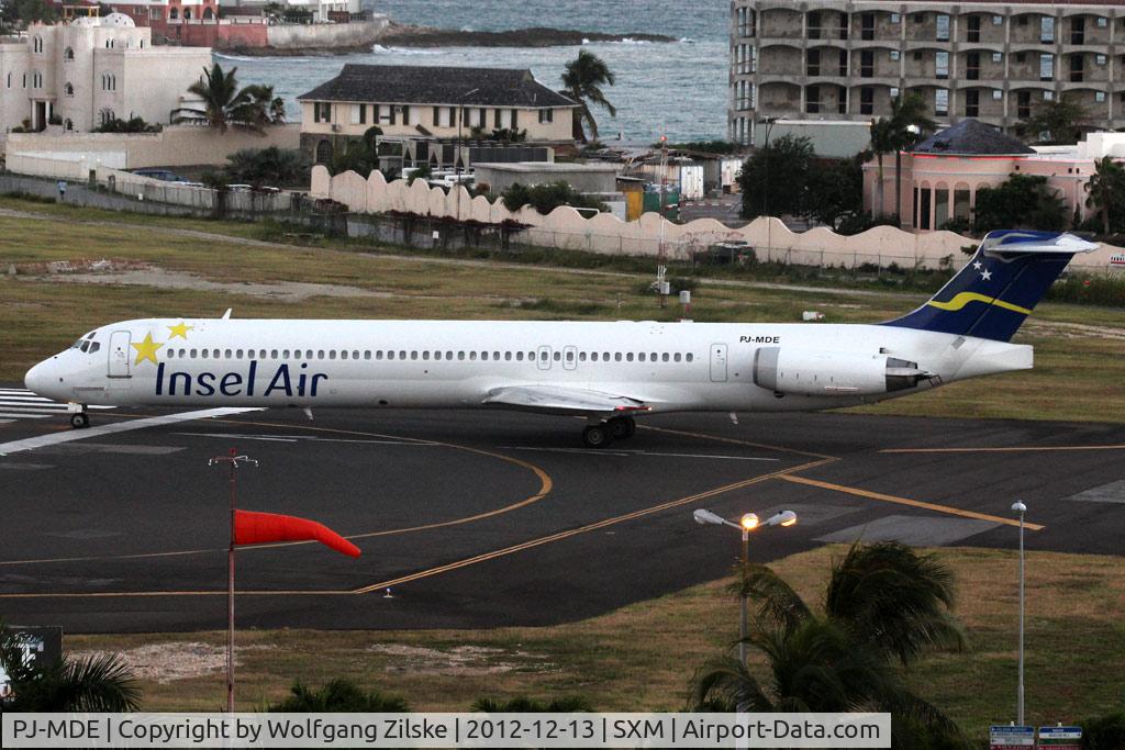 PJ-MDE, 1990 McDonnell Douglas MD-82 (DC-9-82) C/N 49971, From the balcony of the Sonesta Hotel
