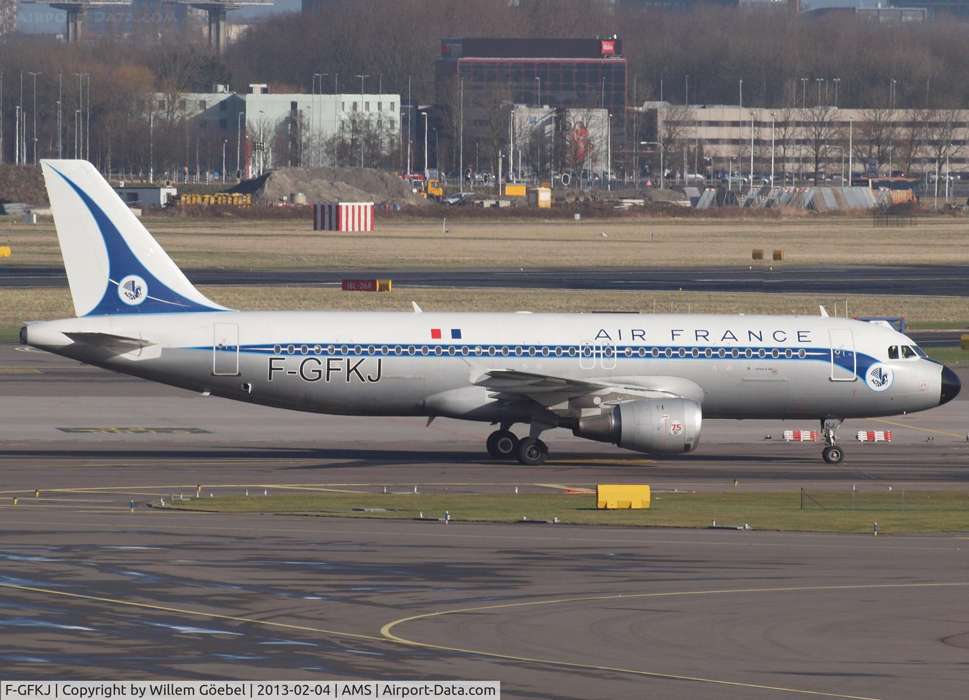 F-GFKJ, 1989 Airbus A320-211 C/N 0063, Arrival on Schiphol Airport and taxi to his gate.