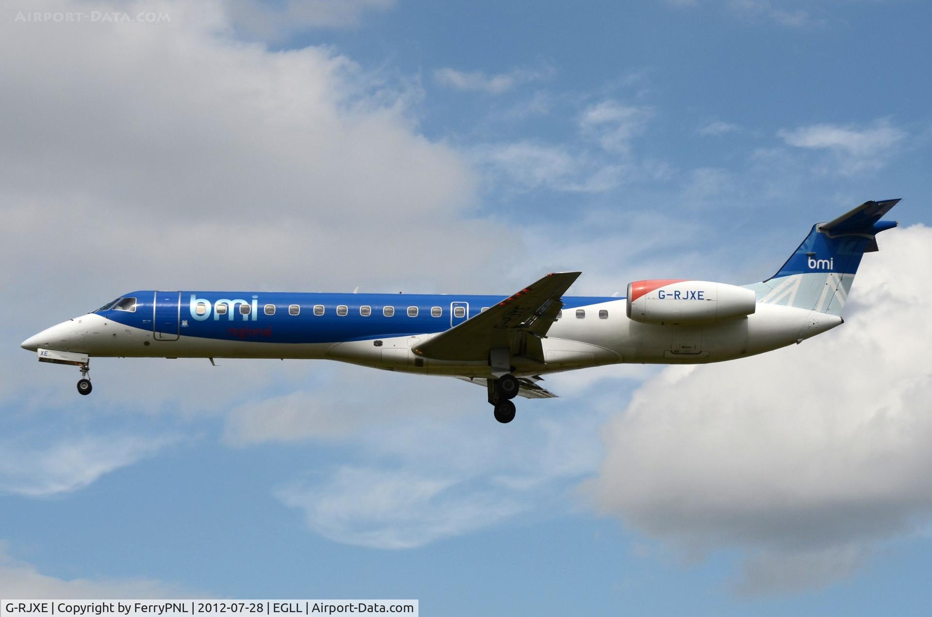 G-RJXE, 2000 Embraer EMB-145EP (ERJ-145EP) C/N 145245, BMI ERJ145