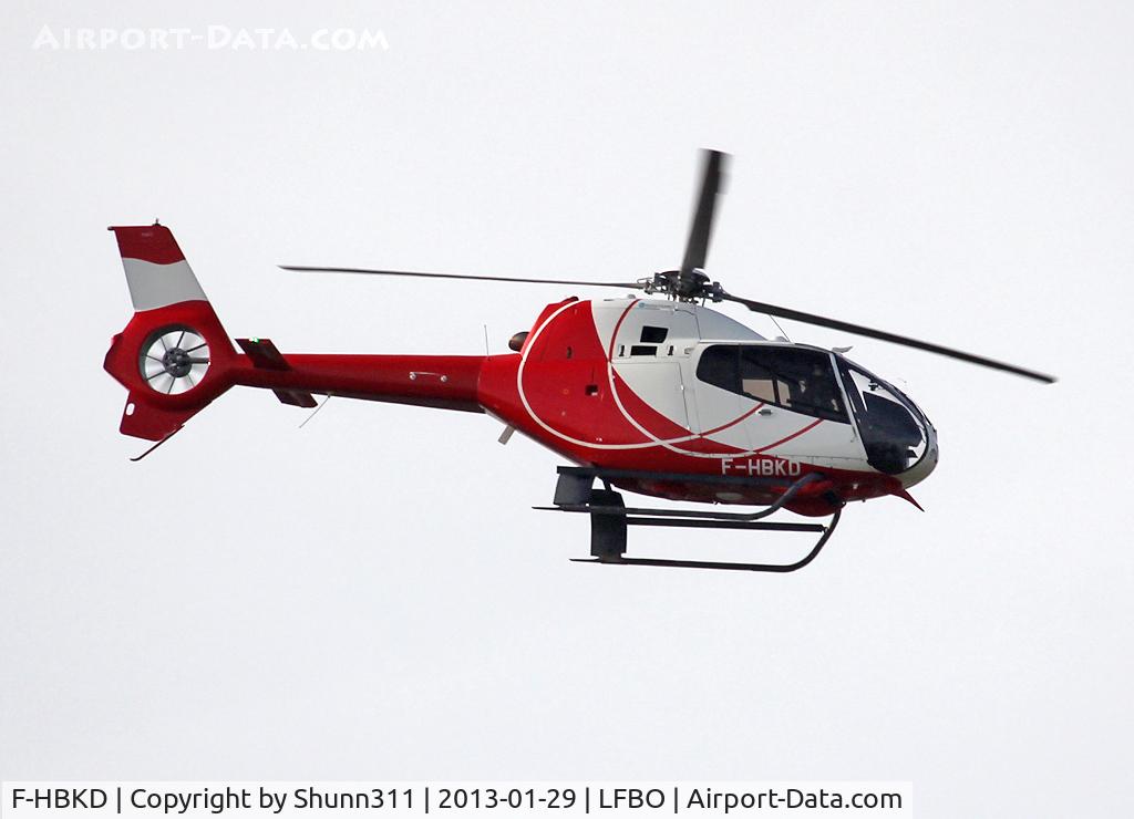 F-HBKD, 2009 Eurocopter EC-120B Colibri NHE C/N 1605, Passing above rwy 32 to Montauban airfield...