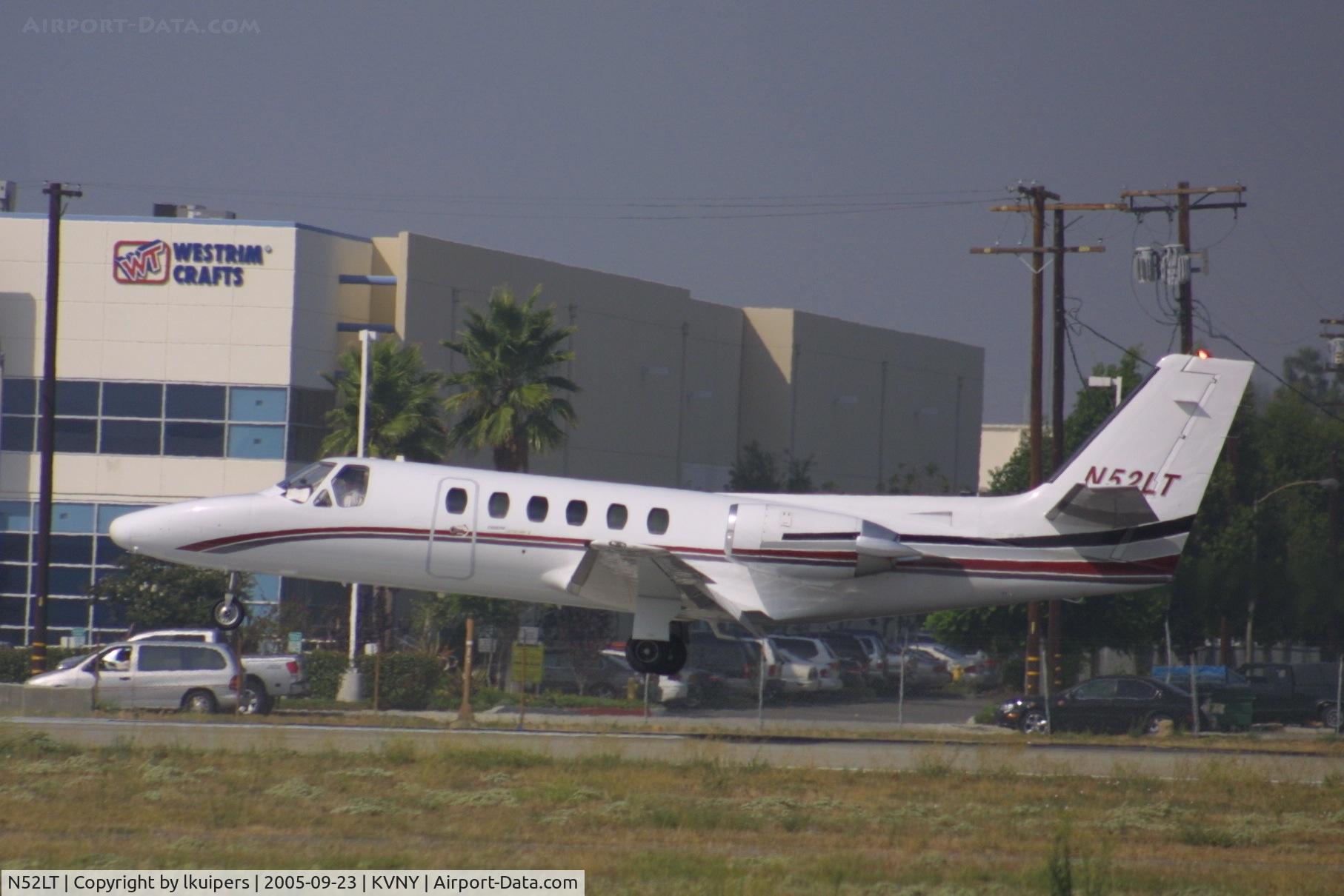 N52LT, 1982 Cessna 550 C/N 550-0355, Landing on Van Nuys Airport