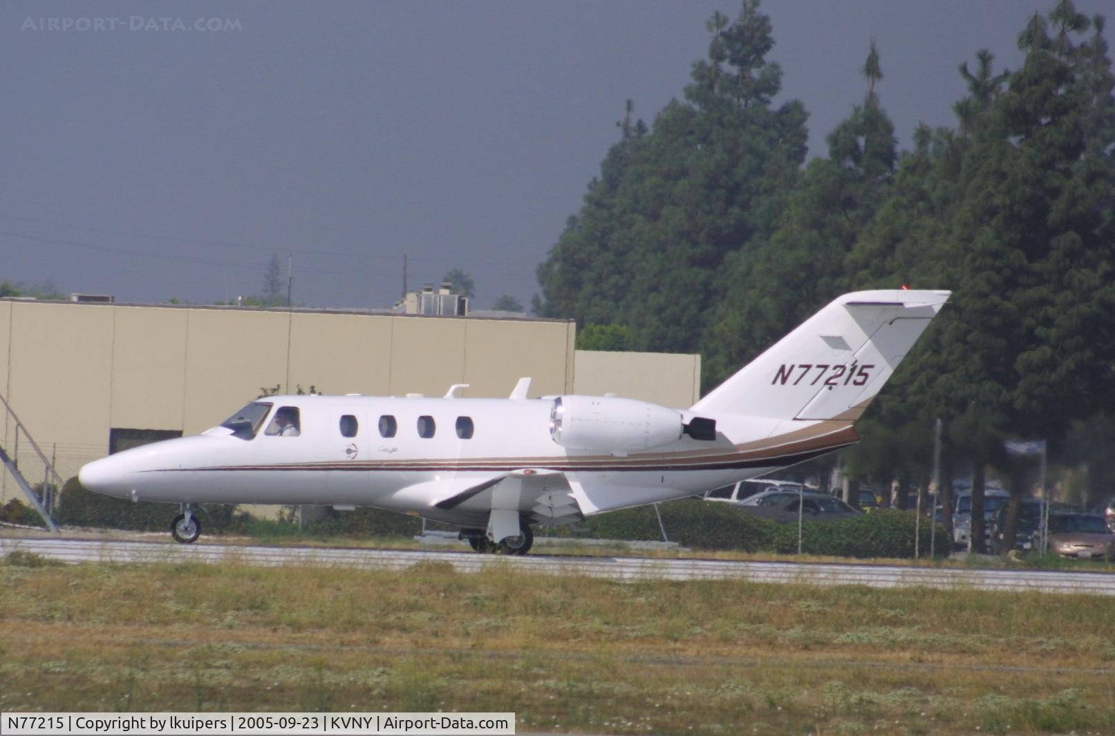 N77215, 1996 Cessna 525 CitationJet C/N 525-0149, Prepared for take-off from Van Nuys Airport