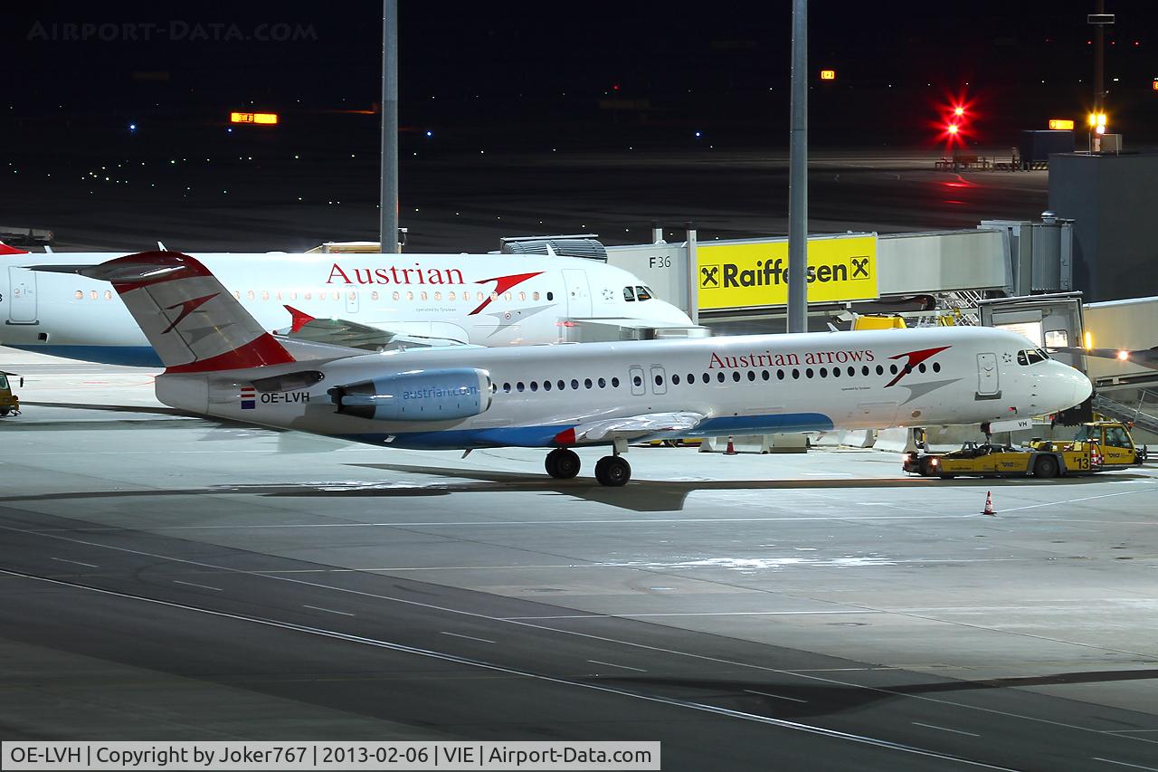OE-LVH, 1993 Fokker 100 (F-28-0100) C/N 11456, Austrian arrows
