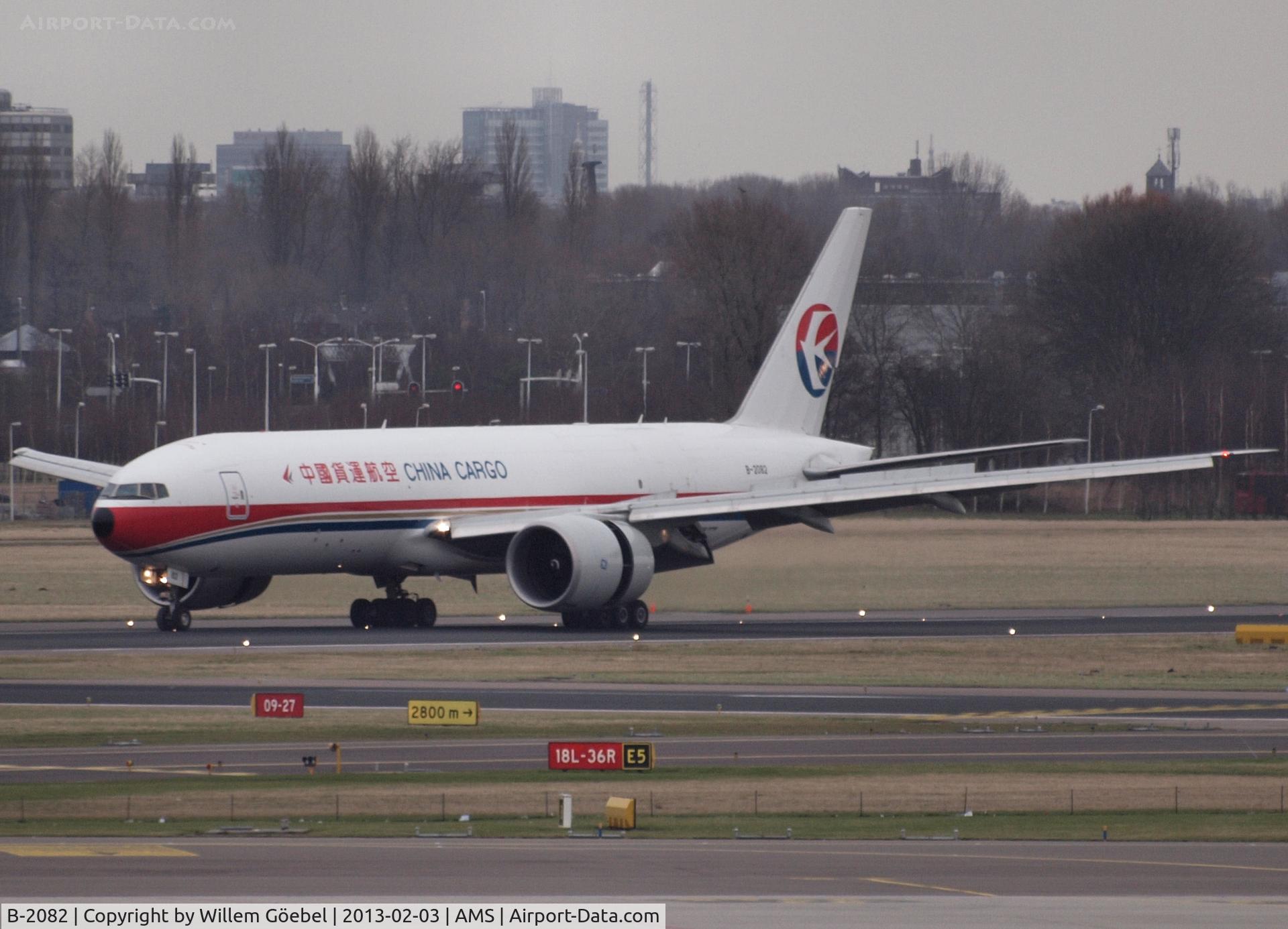 B-2082, 2010 Boeing 777-F6N C/N 37716, Landing on runway 27 of Schiphol Airport