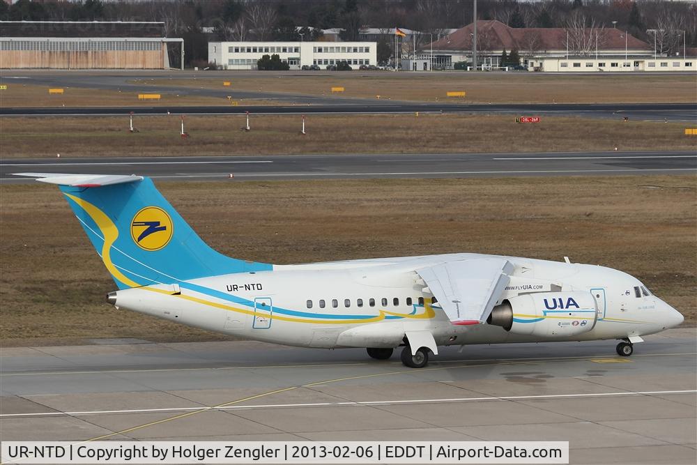 UR-NTD, 2011 Antonov An-148-100B C/N 4002, Passing vistor´s terrace after landing on rwy 26R