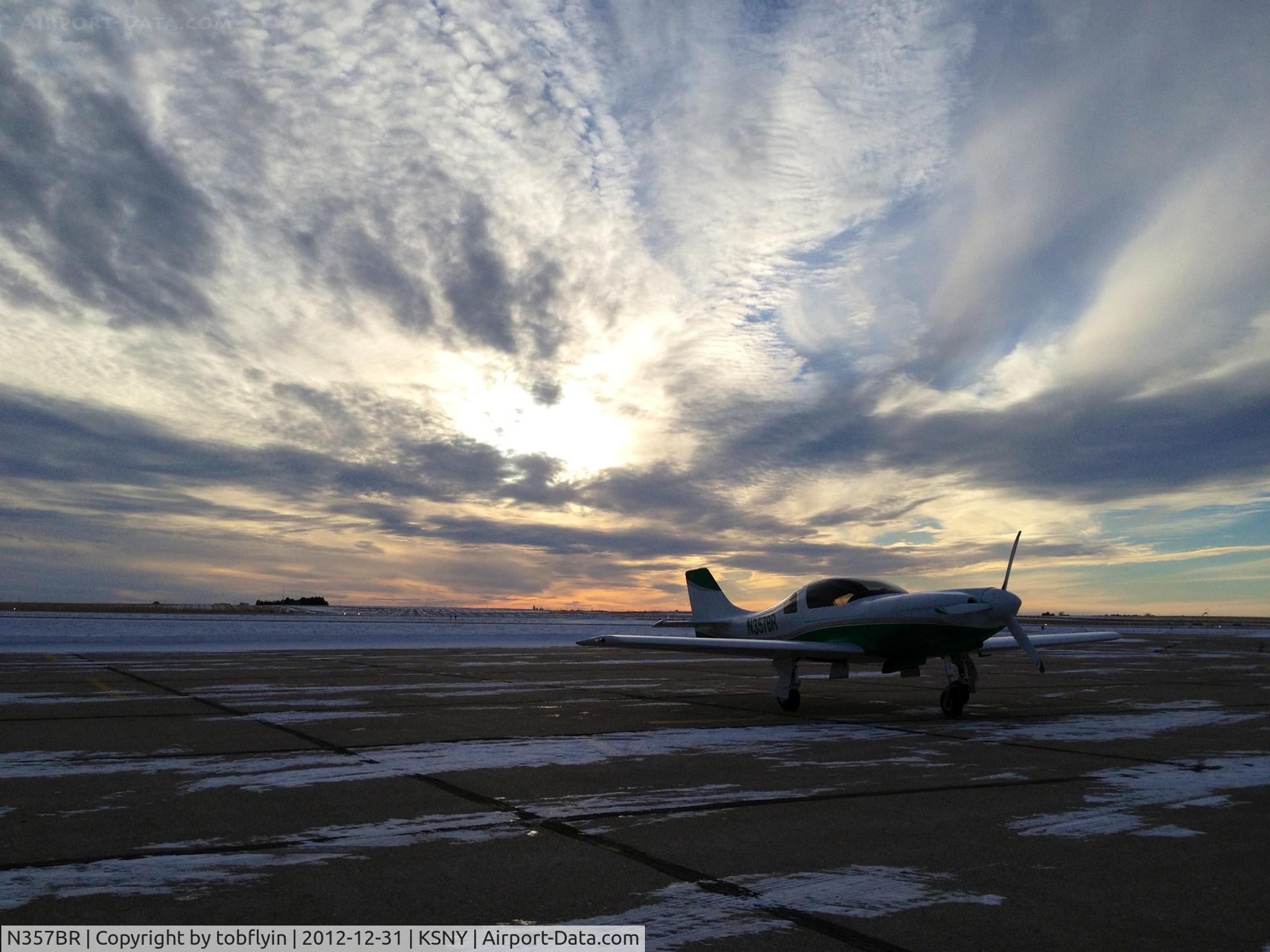 N357BR, Lancair  C/N 867-320-644, Fuel stop after the mountains on New Years Eve.
