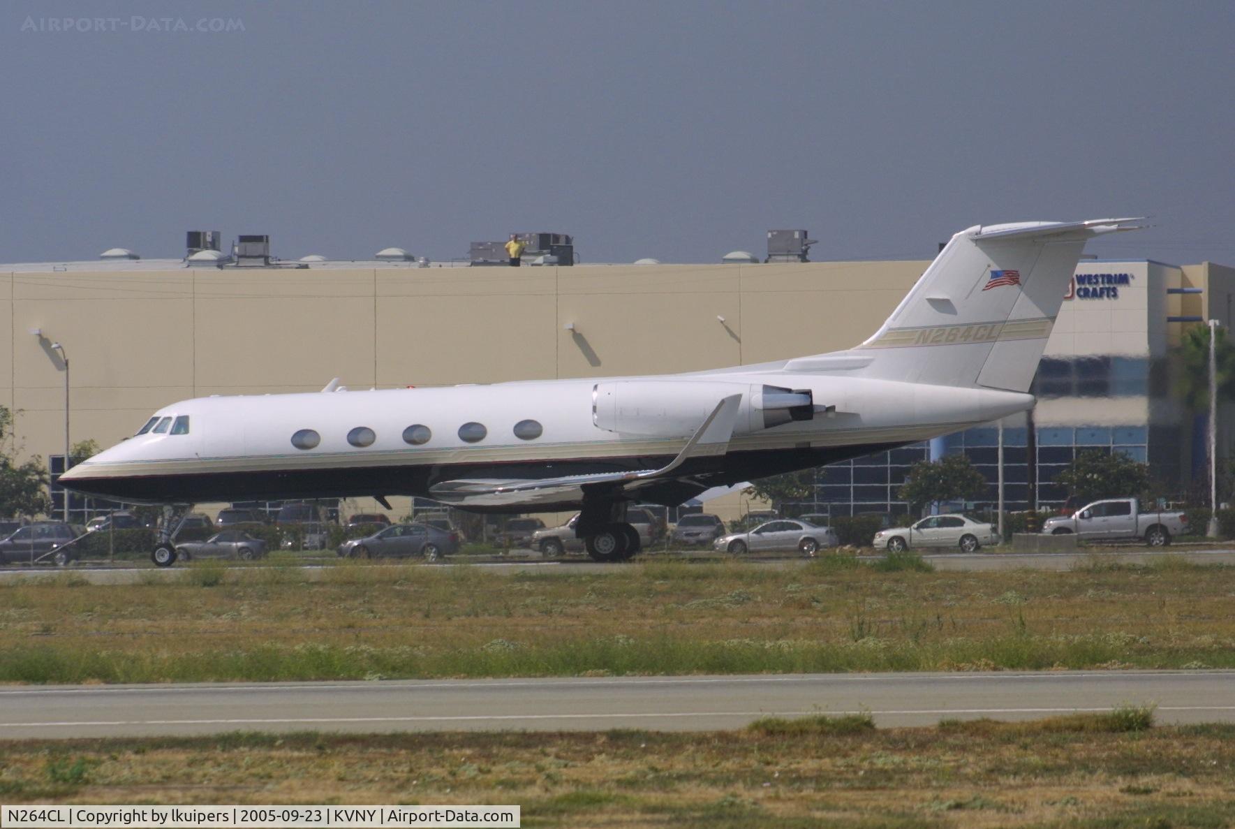 N264CL, 1978 Grumman G-1159 Gulfstream  II SP C/N 227, Taking off from van Nuys Airport