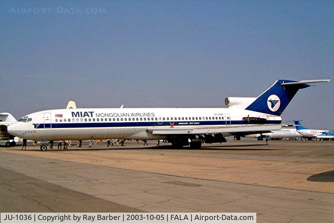 JU-1036, 1972 Boeing 727-281 C/N 20572/881, Boeing 727-281 [20572] (MIAT Mongolian Airlines) Lanseria~ZS 05/10/2003. Seen here in store awaiting being registered ZS-OZP.
