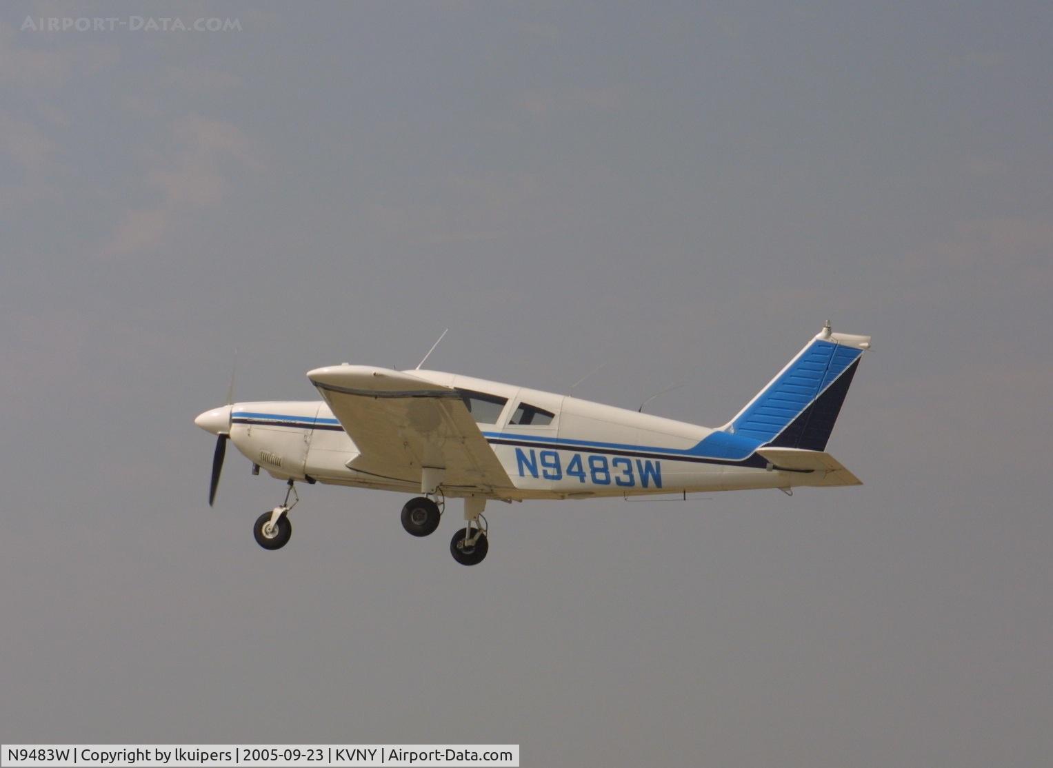 N9483W, 1969 Piper PA-28-235 C/N 28-11221, In take-off from Van Nuys Airport
