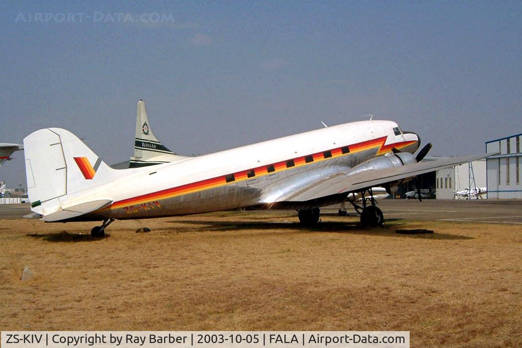 ZS-KIV, 1945 Douglas C-47 Dakota 3 C/N 33257, Douglas DC-3C-47B-35-DK [16509/33257] Lanseria~ZS 05/10/2003