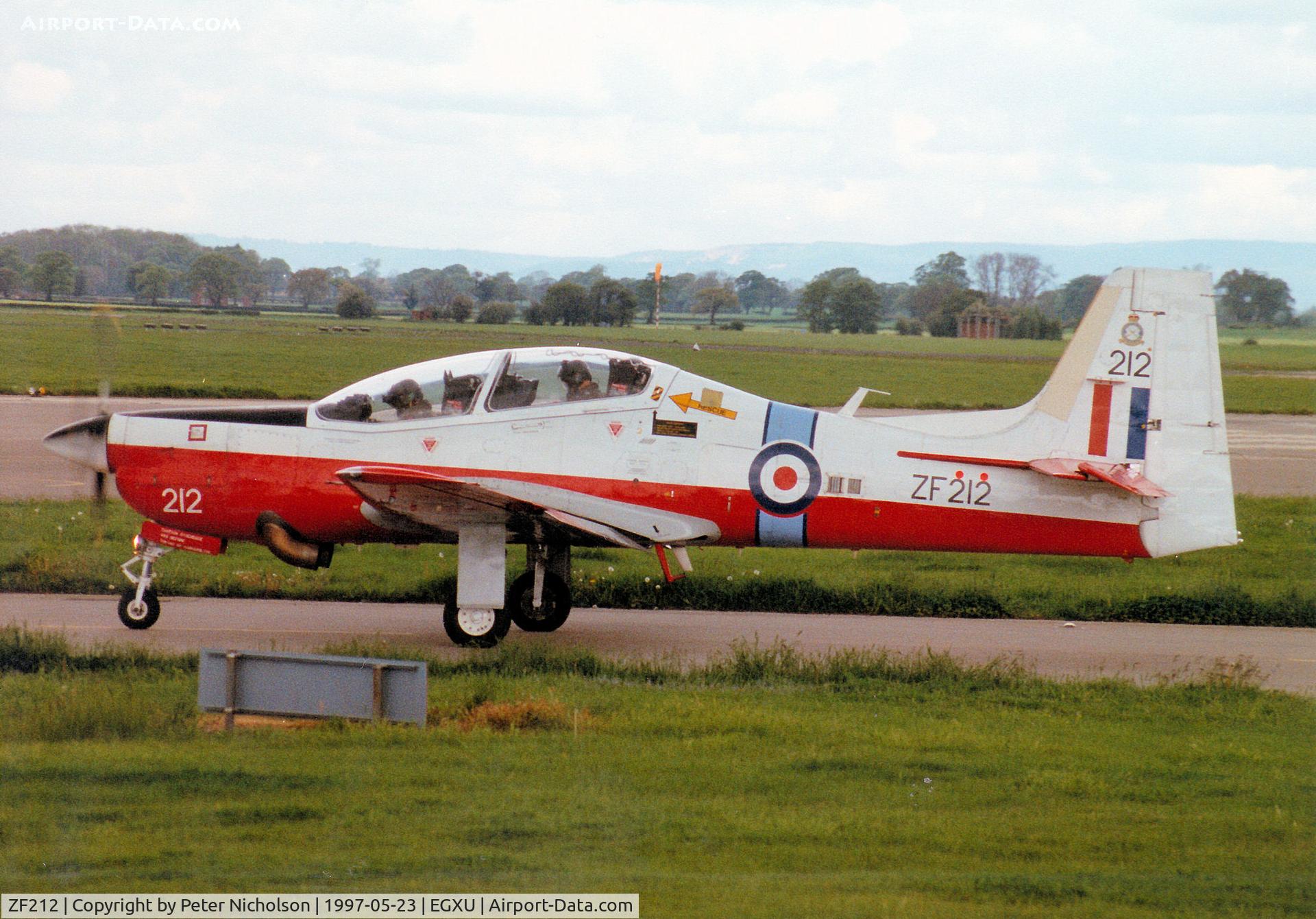 ZF212, 1989 Short S-312 Tucano T1 C/N S039/T37, Tucano T.1 of the RAF College at Cranwell as seen at RAF Linton-on-Ouse in May 1997.