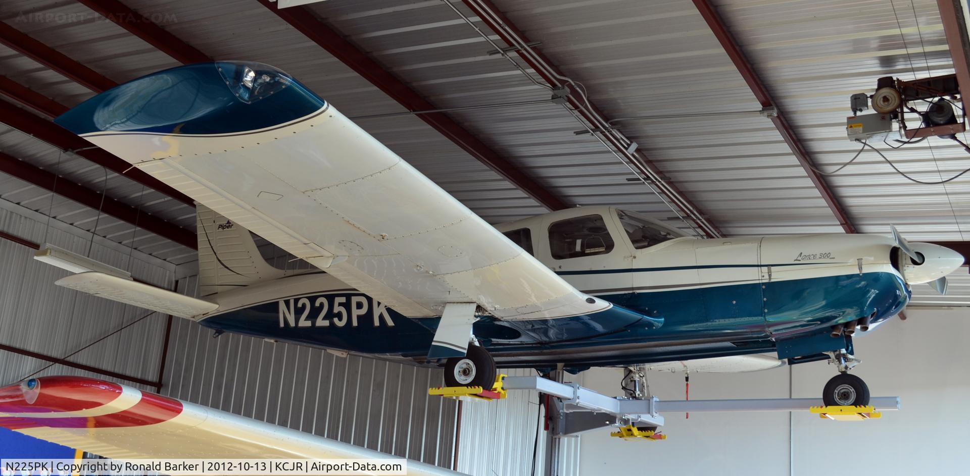 N225PK, Piper PA-32R-300 Cherokee Lance C/N 32R-7780086, Culpeper Air Fest 2012