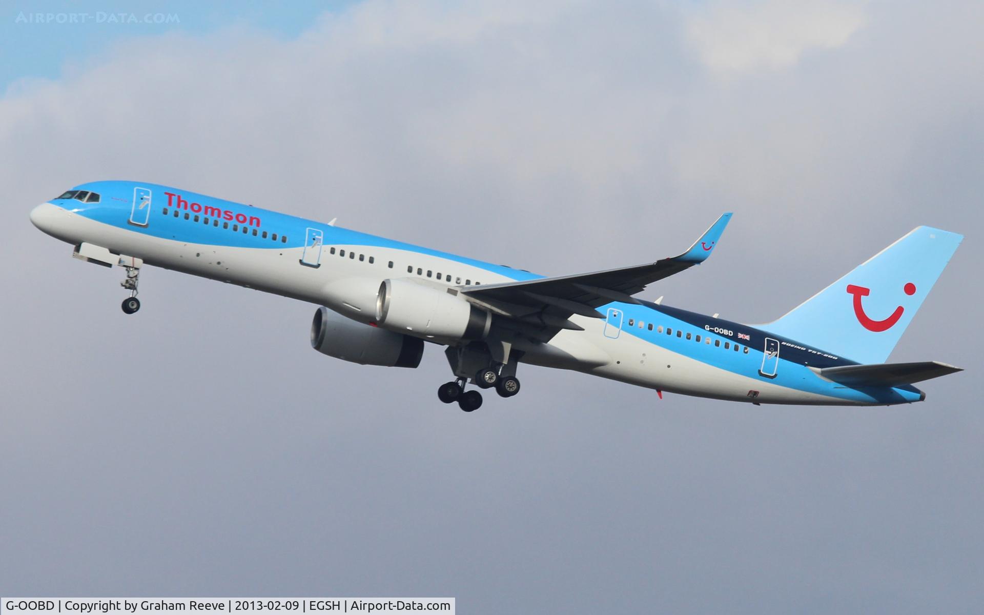 G-OOBD, 2003 Boeing 757-28A C/N 33099, Fresh out of the paint shop.
